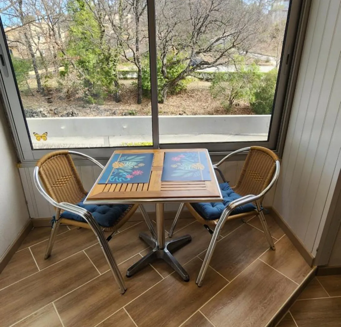 Apartment Studio Garrigues Greoux Les Bains Curistes Thalatherme
